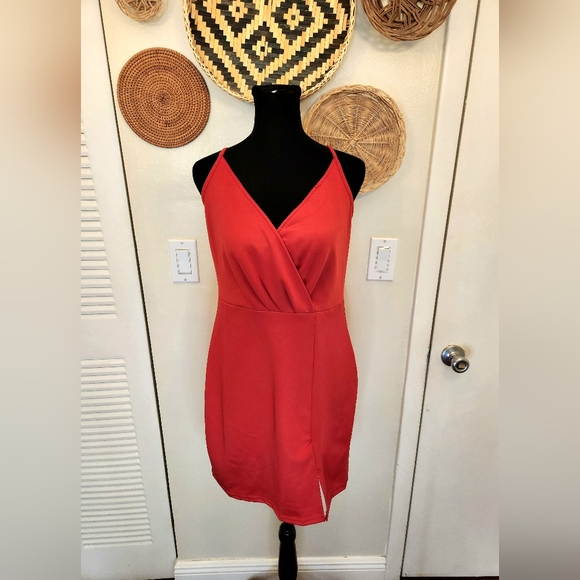 LAST ONE! Red Bodycon V-neck Spaghetti Strap Mini Dress WA - Picture 2 of 11